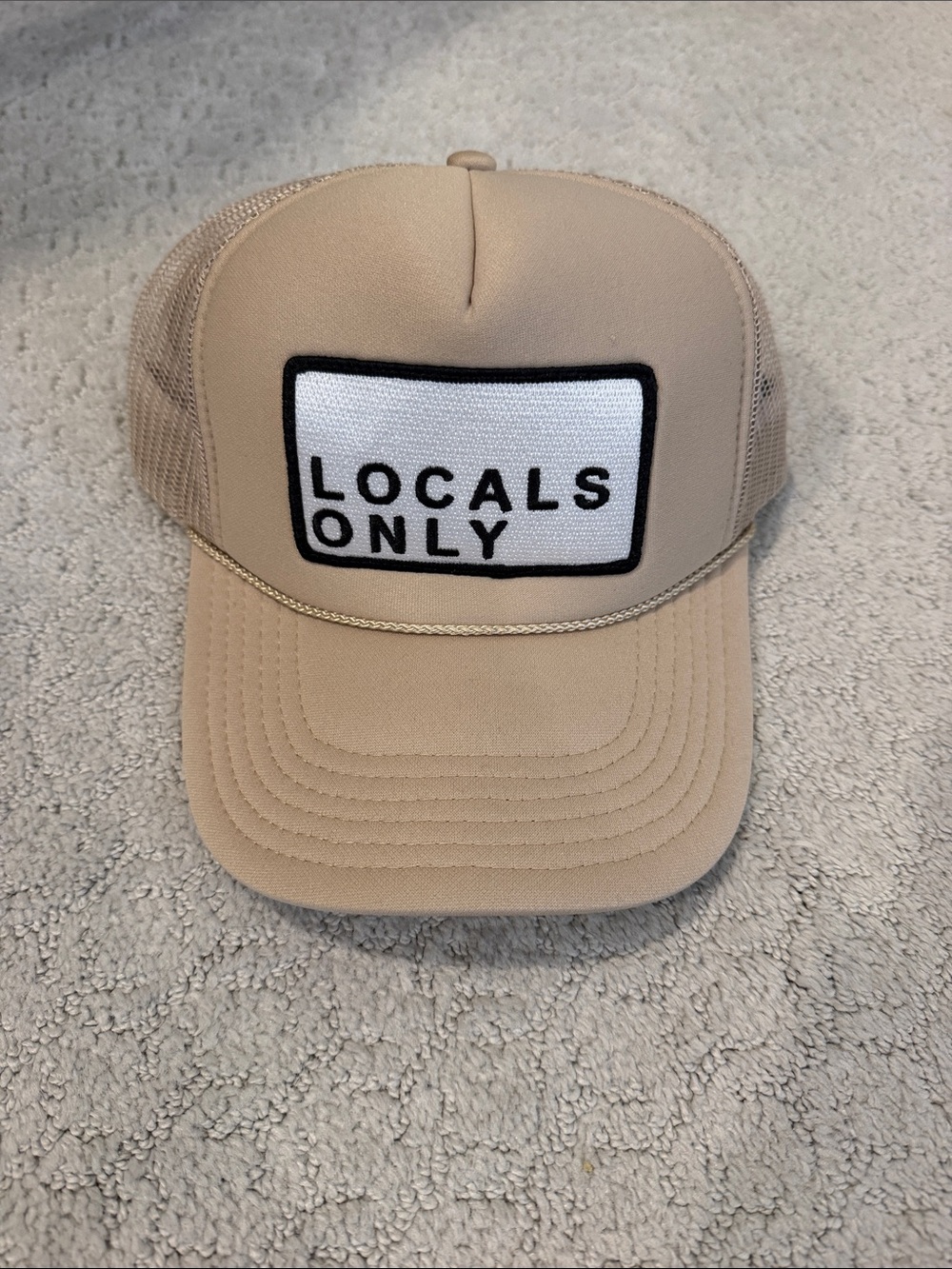 Anthropologie Friday Feelin’ NWOT Locals Only Beige Trucker Hat